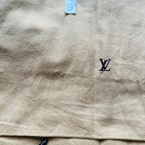 Louis Vuitton Tan Dust Bag - Picture 4 of 4